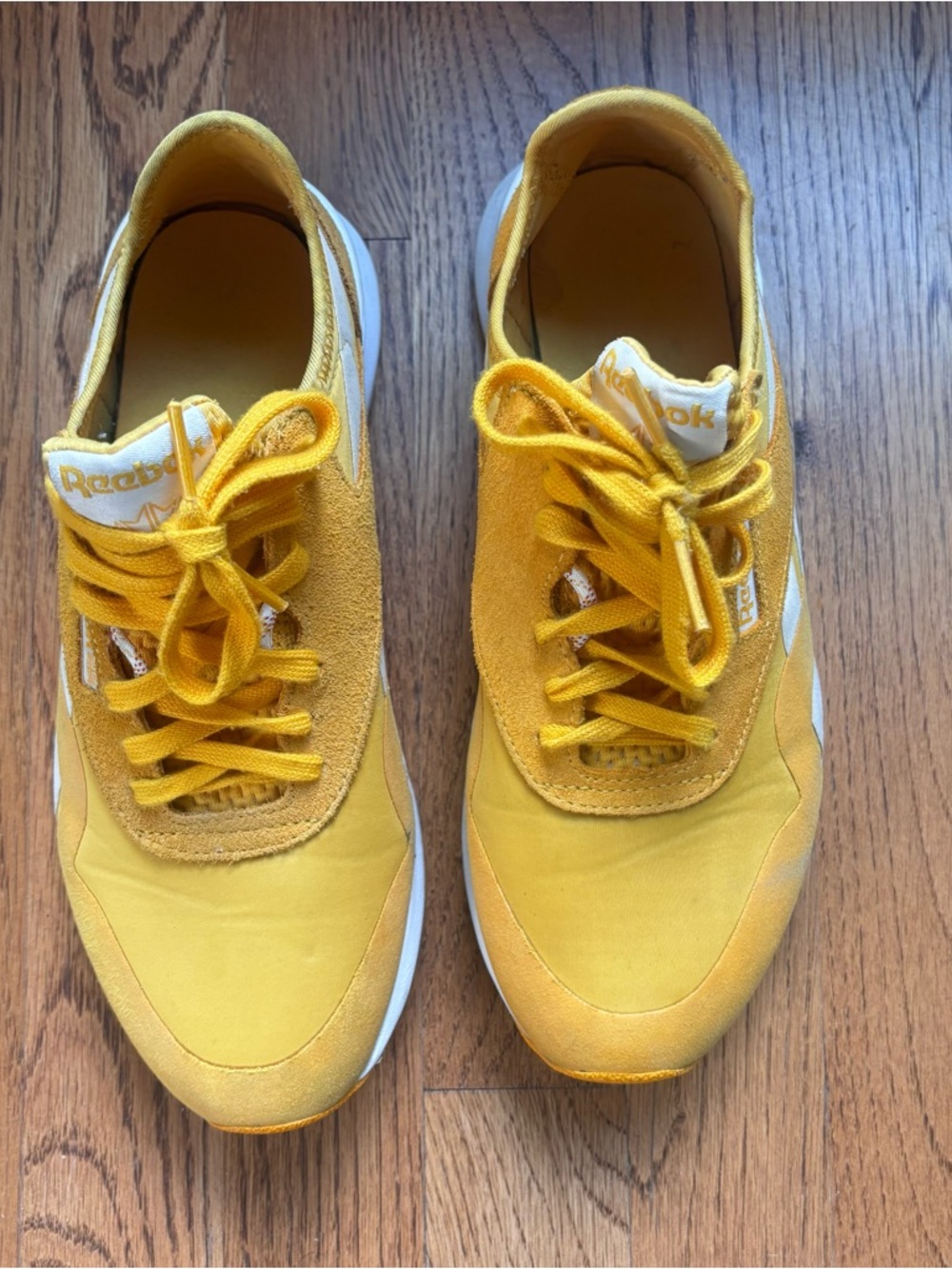 Reebok DMX Foam Sneakers women 8.5 Yellow Gold Running  Casual Lightweight - Picture 2 of 11